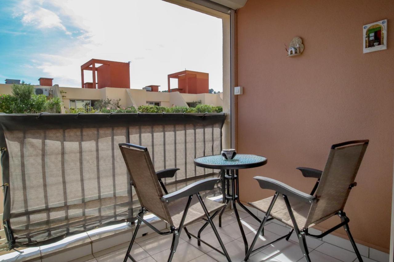 Confort Du Sud T2 Avec Garage Et Wifi En Centre-Ville Cavalaire-sur-Mer Exterior foto