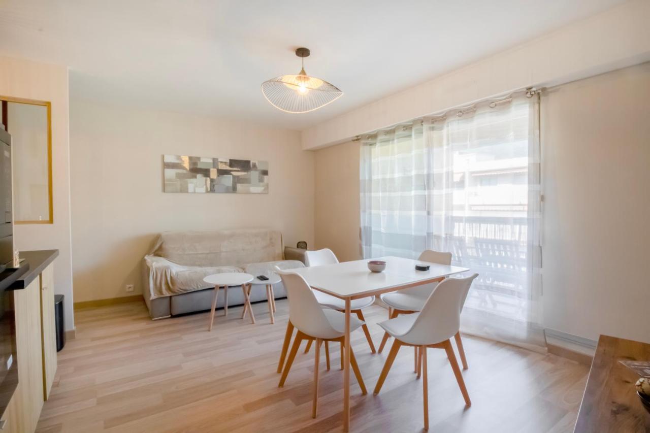Confort Du Sud T2 Avec Garage Et Wifi En Centre-Ville Cavalaire-sur-Mer Exterior foto